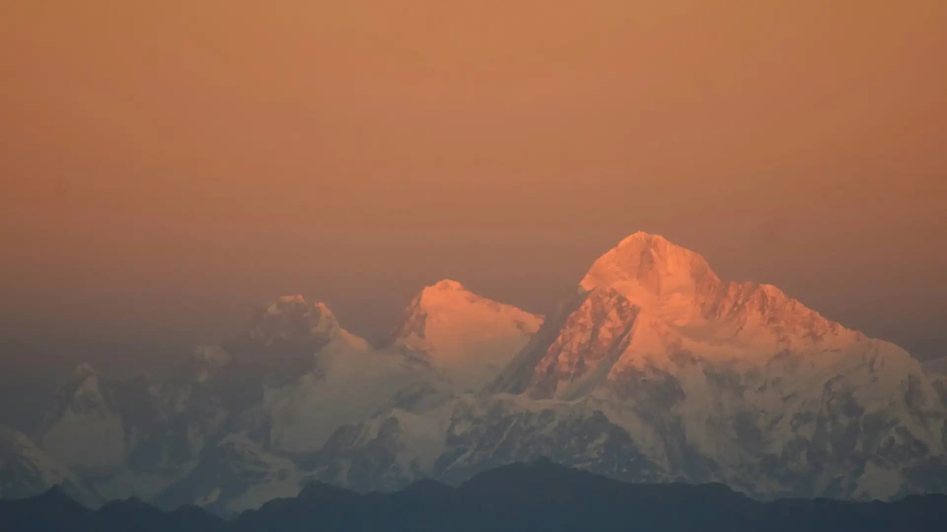 Lhotse Face Everest  Location, Altitude, Dangers & Climbing