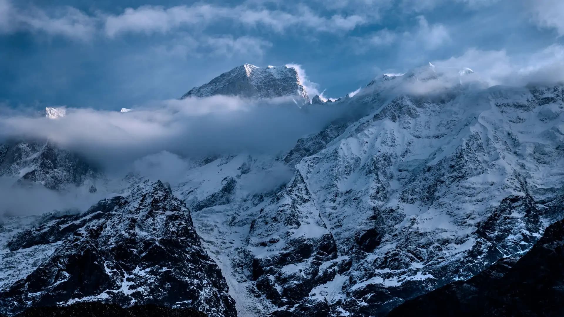 Manaslu Circuit Trek Starting Point | Complete 2026 Guide