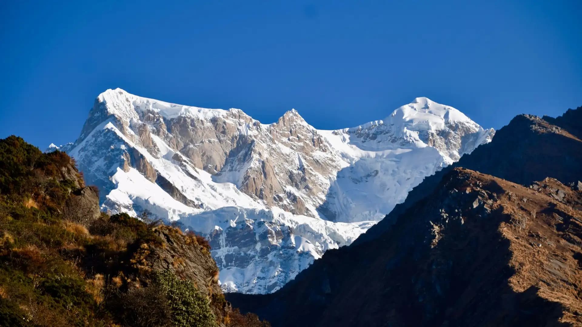 Manaslu Circuit Trek for Families 2026: Is It Safe & Suitable?